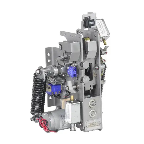 Vákuový istič s pružinovým ovládacím mechanizmom